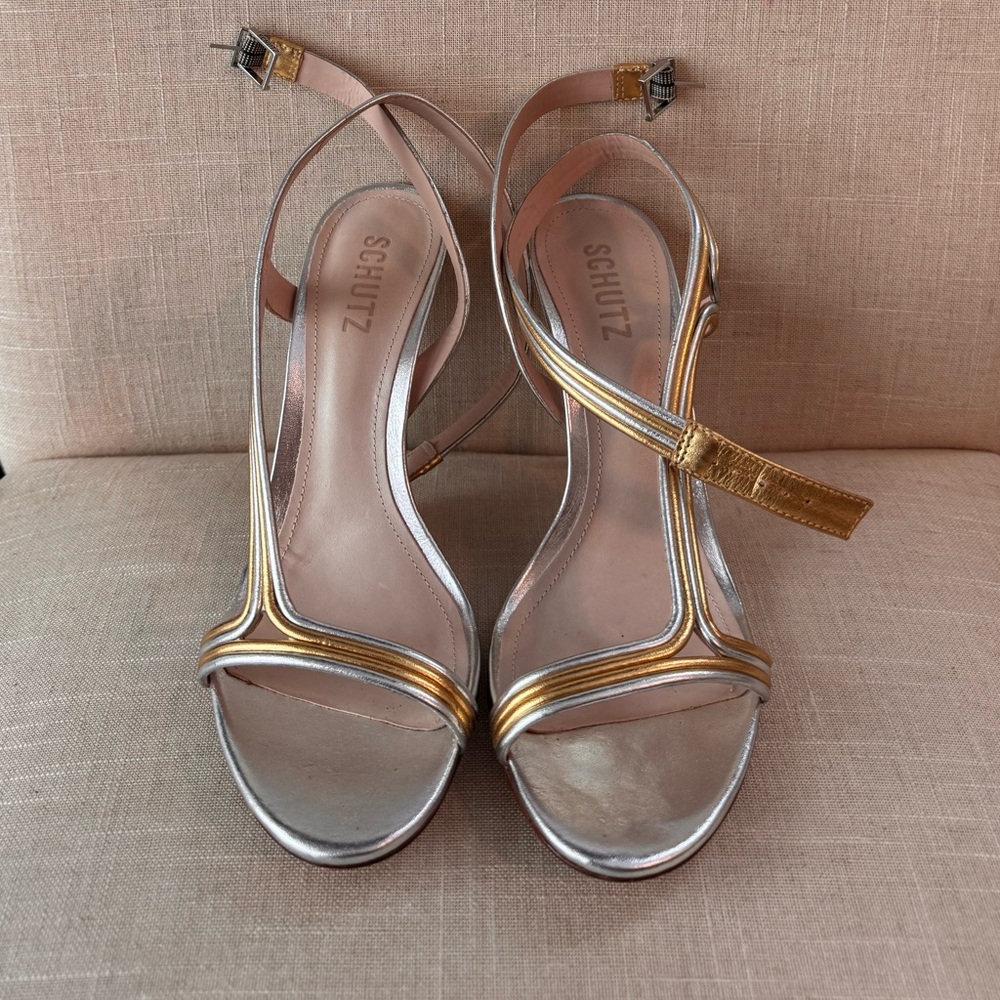SCHUTZ Heels